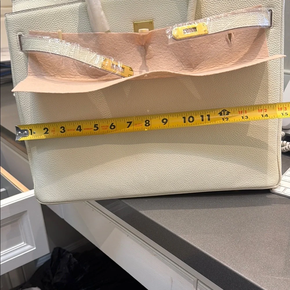 Elegant White Pebbled Leather Top-Handle Satchel - Picture 12 of 14